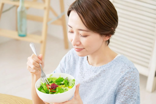 Rụng tóc sau sinh và cách điều trị hiệu quả, an toàn